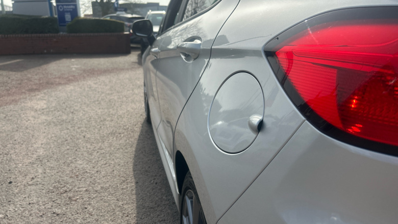 Ford Fiesta 1.0 EcoBoost Hybrid mHEV 125 ST-Line 5dr Petrol Hatchback